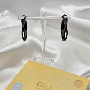 Neve Jewelry Black Rhodium Sterling Silver Moissanite Twisted Vine Hoop Earrings